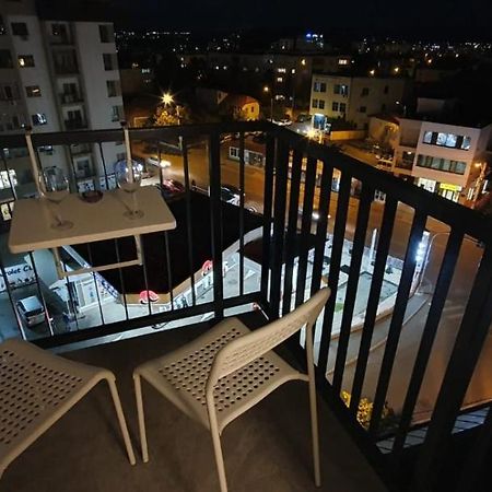 Welcome In Central Pitesti Apartman Kültér fotó