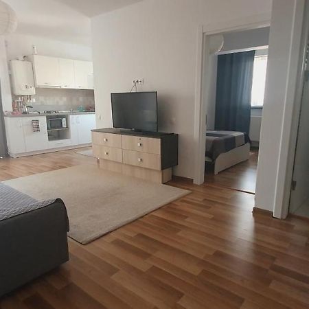 Welcome In Central Pitesti Apartman Kültér fotó