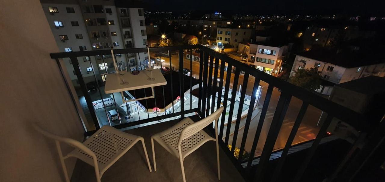 Welcome In Central Pitesti Apartman Kültér fotó
